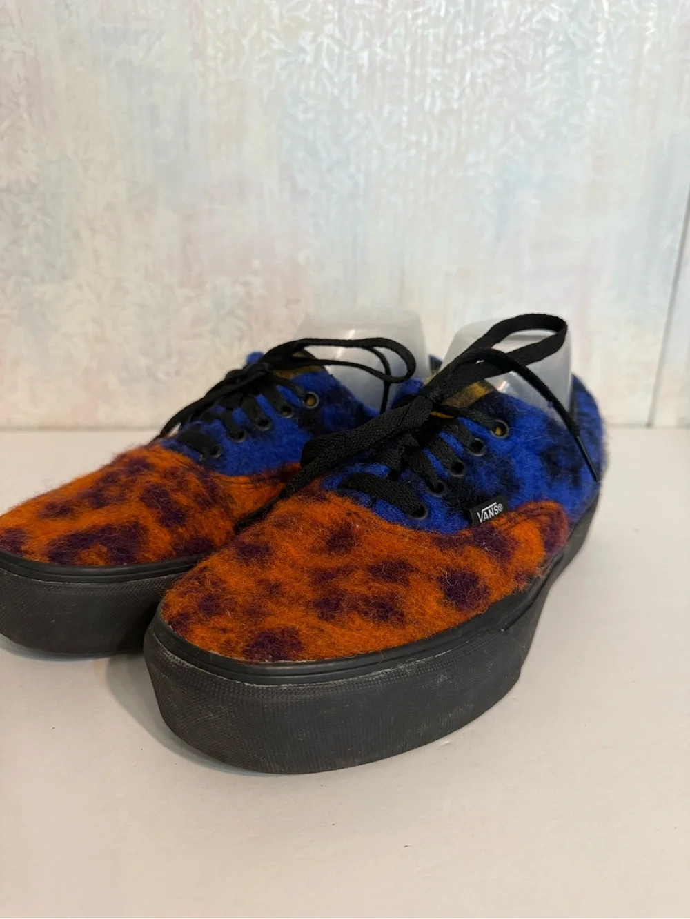 Vans Three-Tone Fuzzy Red, Blue, and White Patterned Platform Sneakers M-8.5 W10